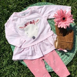A very cute outfit pink.